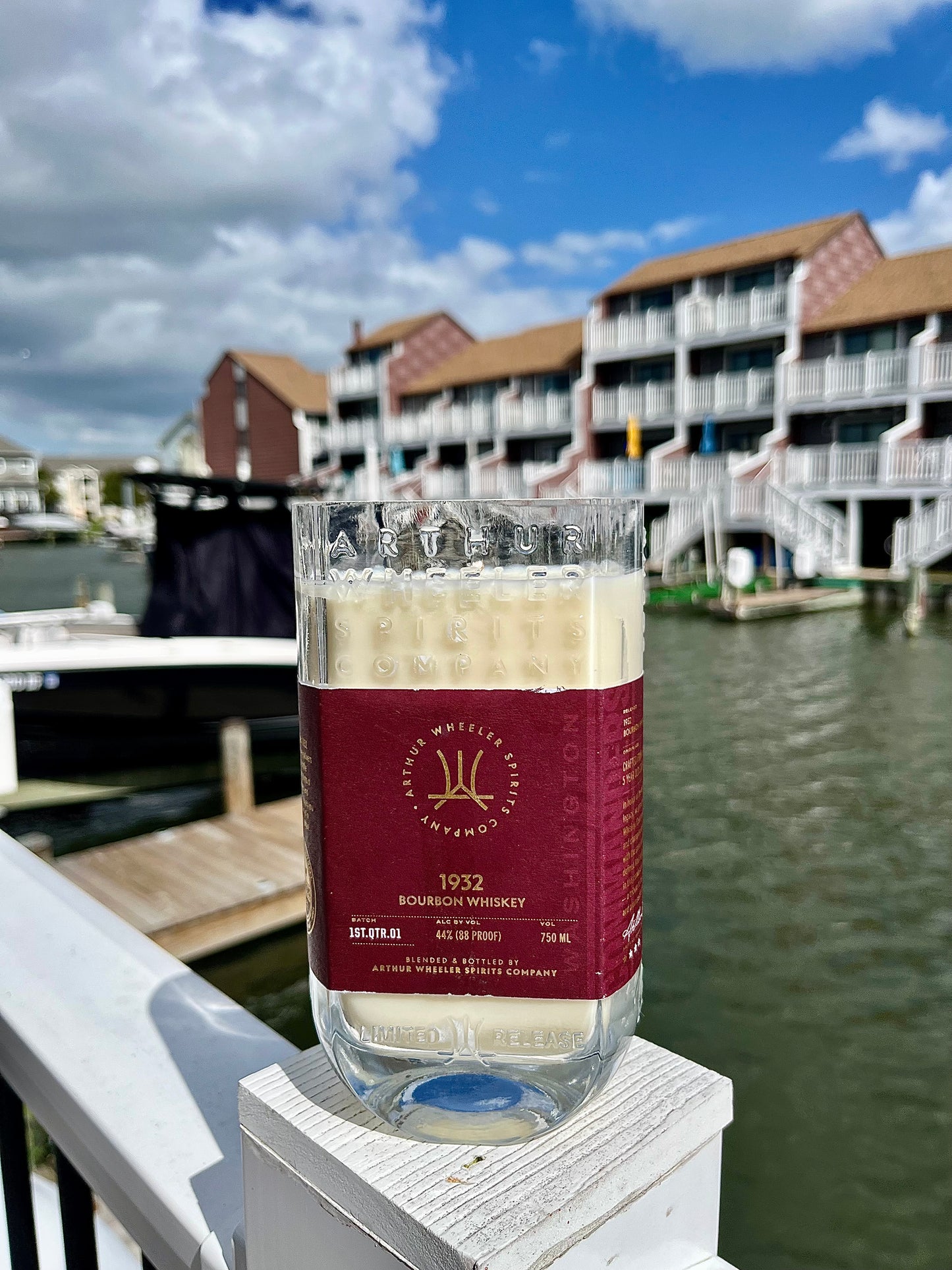 HAIL TO THE SKINS RESERVE - Handmade & Upcycled Soy Wax Candle